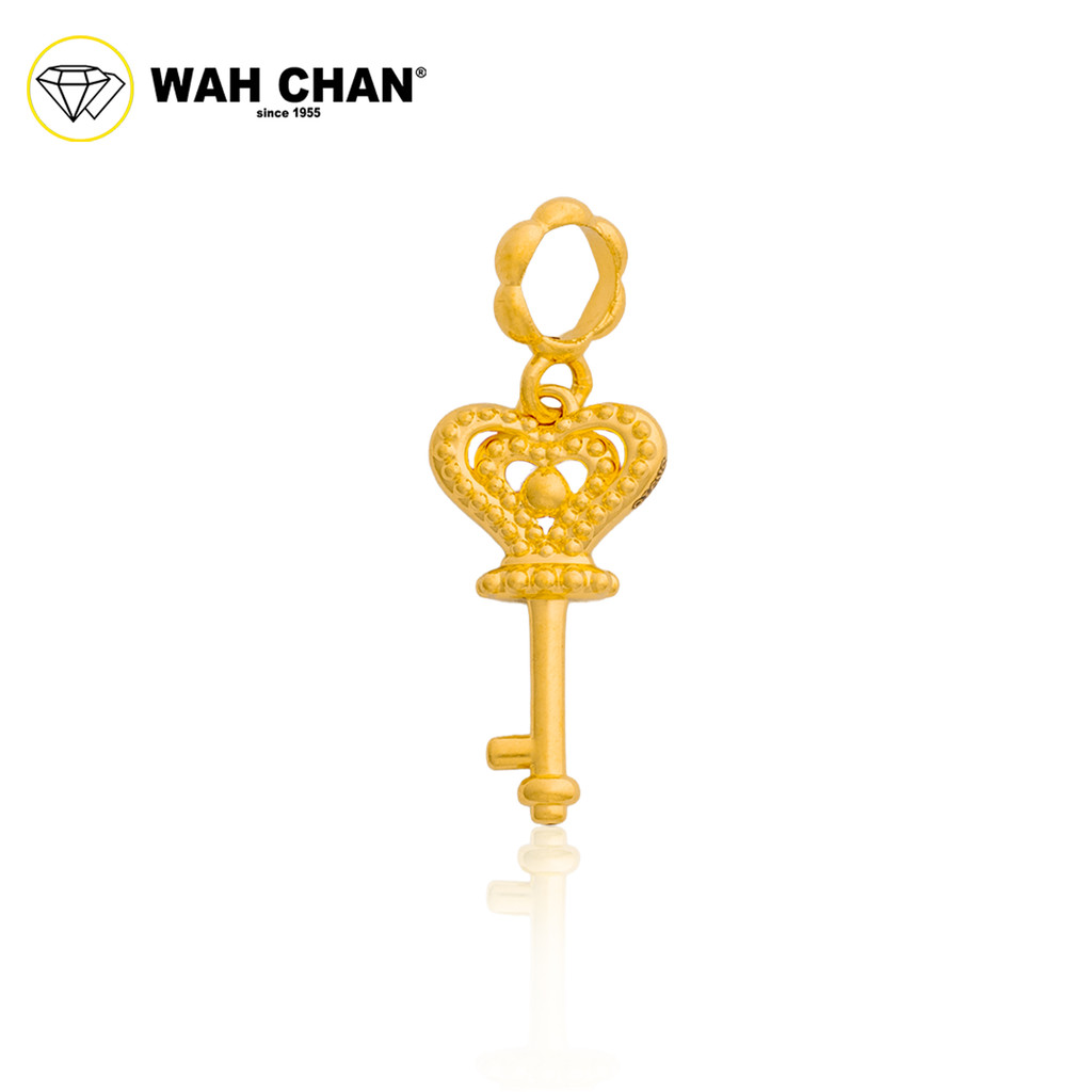 WAH CHAN 916 Gold Pendant - Heart Shape Key OSP1358