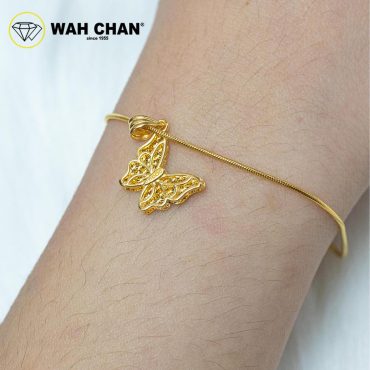 WAH CHAN 916 Gold Pendant - Dreamy Butterfly OSP1376