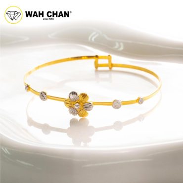 WAH CHAN 916 Gold Baby Bangle - Flower Bangle with White Gold Plating OSG1017