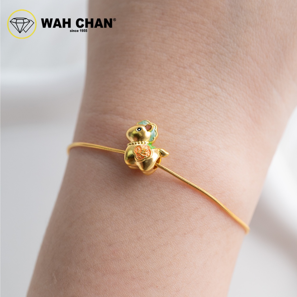 WAH CHAN 999 Gold Pendant - Horse Year Pendant Collection - Image 4