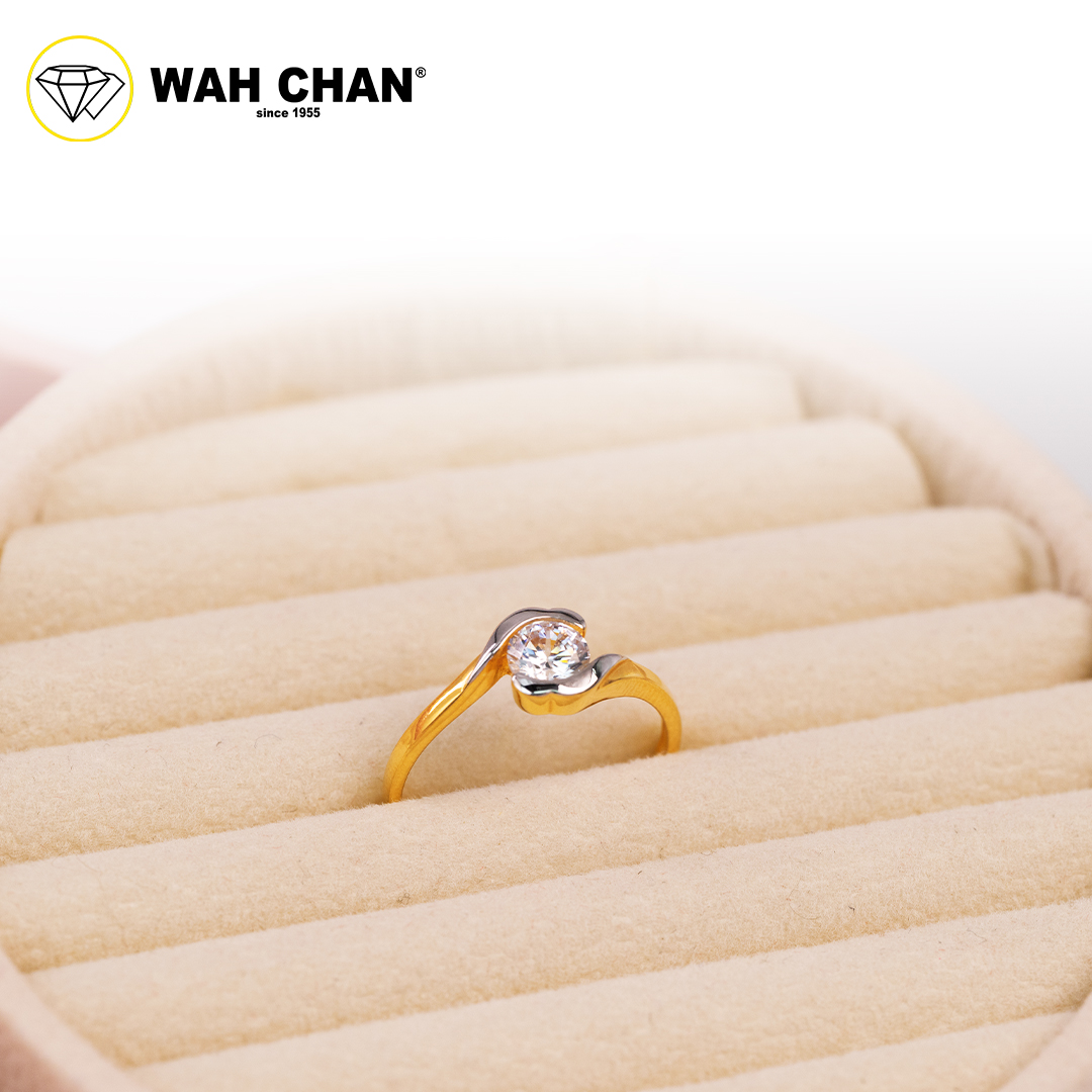 Wah Chan 585/14K Gold Ring - Cincin Zirconia WR249 - Image 2